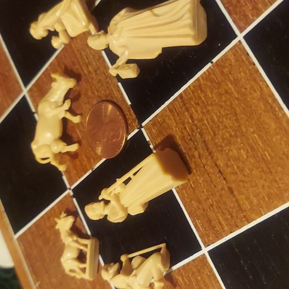 Vintage Other - Highly detailed mini retro (70s) plastic nativity scene figures.